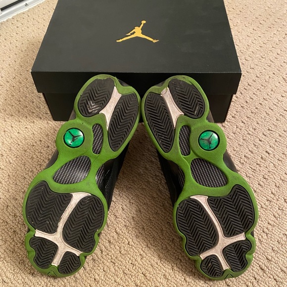 Air Jordan 13 Retro ‘Altitude’ (GS) - Picture 3 of 9